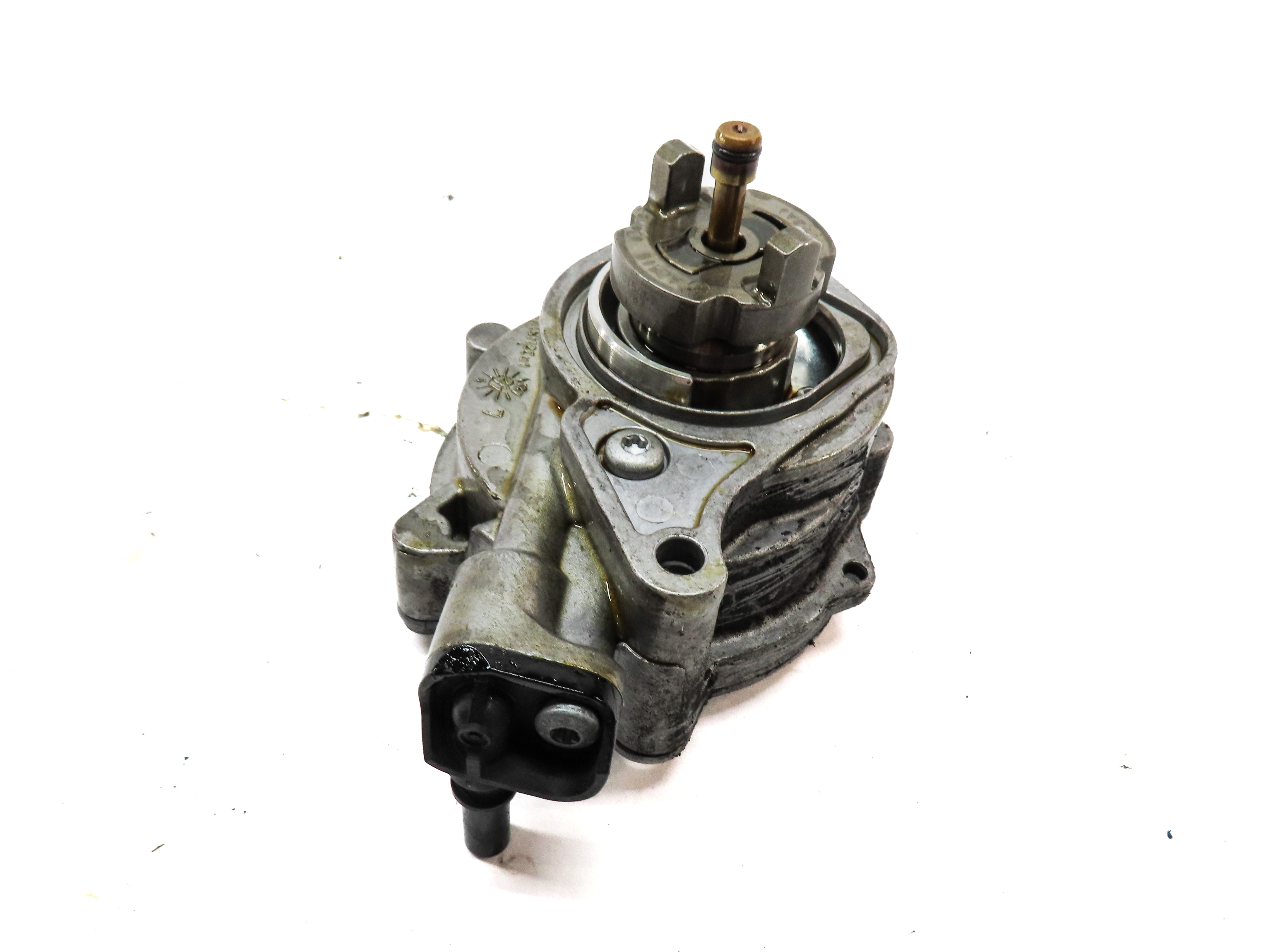 2010-2019 RANGE ROVER SPORT LR4 / JAGUAR XE XF XK 3.0L / 5.0L BRAKE VACUUM PUMP — exact item pictured
